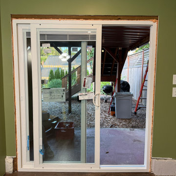 Slider in, interior — foam and header still open