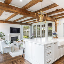 Cabin: Kitchen