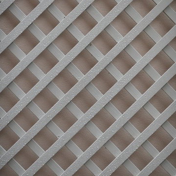 Diagonal Trellis - Making Boring Walls Blossom