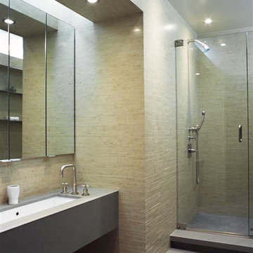 Maximizing Space in Manhattan: A Modern Pied-A-Terre.