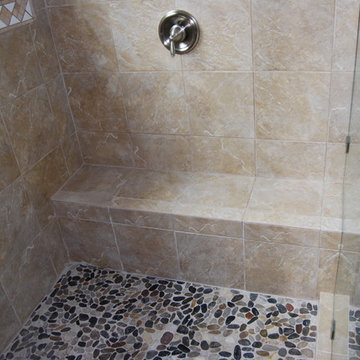 Master Bathroom, Honed and Polished Travertine, 1/16" joint spacing