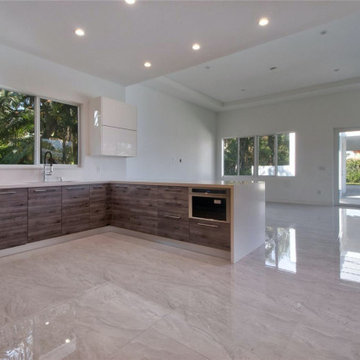 Contemporary Home - 02