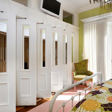 Foyer entrance closet