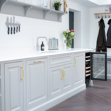 Traditional Raised Panel Shaker Kitchen - Colchester