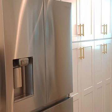 Removal of walls to open a small Long Beach kitchen