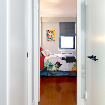 Mid-Century Pied-A-Terre