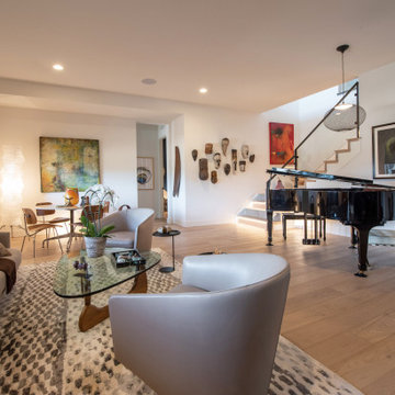 Modern Bar, Den and Wine Room