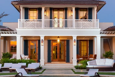 Example of a large beach style pool design in Miami