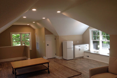 Example of a family room design in Minneapolis