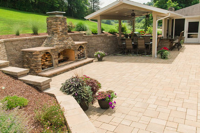 Marion Center Residence: Patio, Walls, Fireplace, Kitchen, Landscape