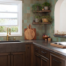Kitchen backsplash
