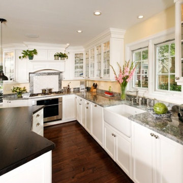 Award Winning Kitchen in Reston, Virginia Touts Curved Island