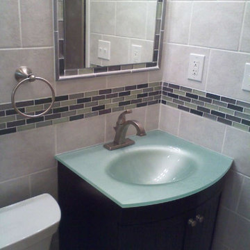 Midland - Contermporary Bathroom