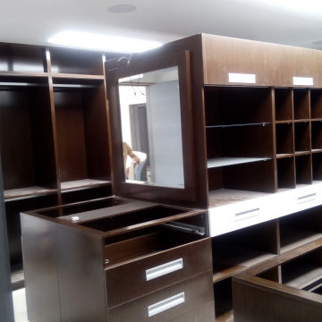 walk in closet