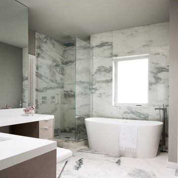 Contemporary Warmth: Highland Park Residence