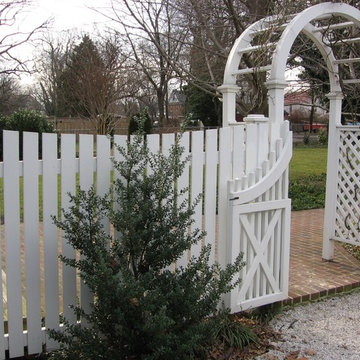 Mt. Vernon Wood Fence 3 (Custom Arbor/Gate)
