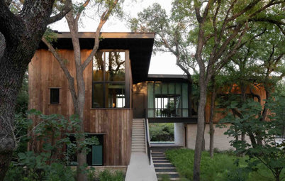 Houzz Tour:  Energy-Efficient Urban Retreat in the Woods