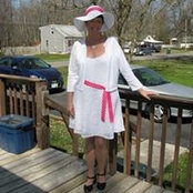 Lisa Foit's photo