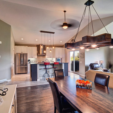 826 Stonehaven Dr.