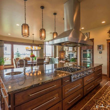 Fitzhugh Place - Kitchen