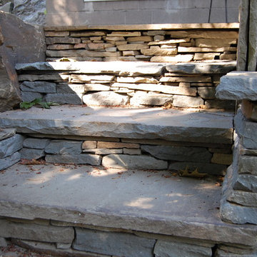 Dry-Stone Outdoor Living Space
