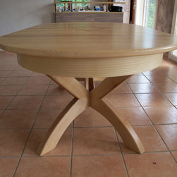 Table de salle &agrave; manger en Fr&ecirc;ne - Dining Tables