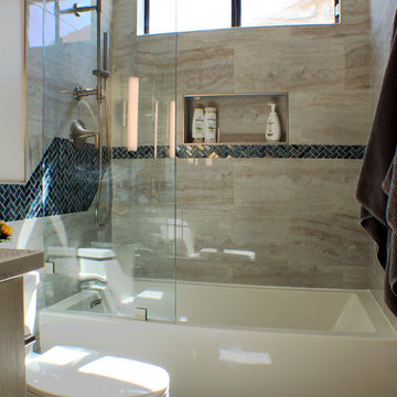Twin Baths with individual identities