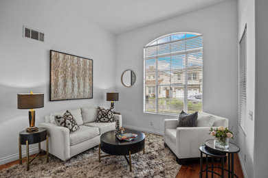 Home office - transitional home office idea