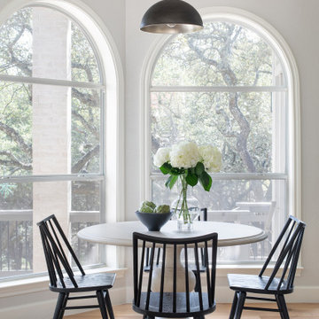 Romantic Transitional Home | Lakeway, TX