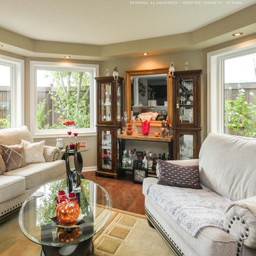 Large Picture Windows in Gorgeous Living Room - Renewal by Andersen Greater Toro