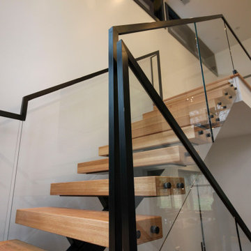 Project #98 | Modern Mono-beam Staircase with Glass Railing