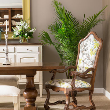 Lorts Showroom Spring 2014 | Dining Tables, Dining Chairs, Benchs, and Buffets