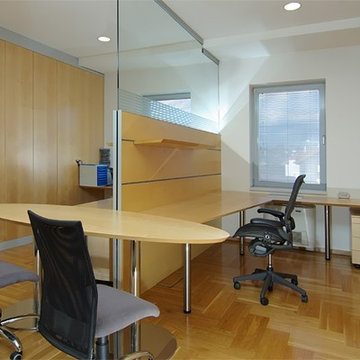 OFFICE-PULTS-RECEPTIONS