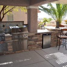 Outdoor Kitchen