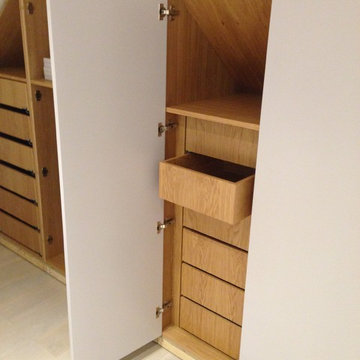 Artist's Bedroom - internal drawers - handles to be fitted