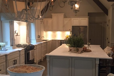 Example of a transitional home design design in Birmingham