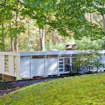 Moss Hill House