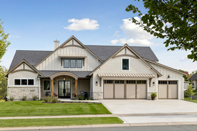 Transitional exterior home photo in Minneapolis