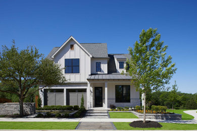 Example of an exterior home design in Dallas