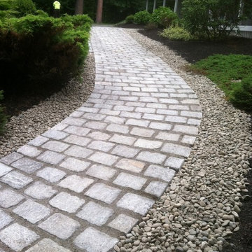 Cobble Stone Walkway with River Rock accents