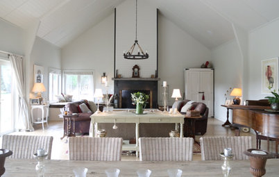 Houzz Tour: A Big Black Barn Fits the Bill for a New Adventure