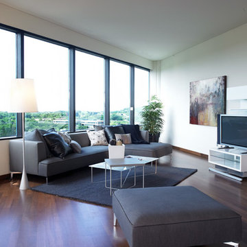 Staging & Assisting | Cloud 9 Loft Models.