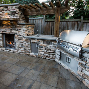 Intimate Outdoor Dining