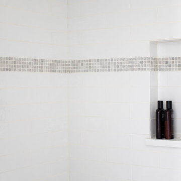 Langley Historical Farmhouse - Bathroom