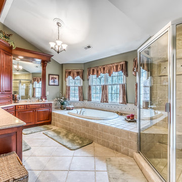 211 Forest Woods Drive