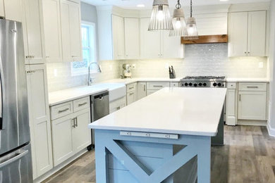 Kitchen - eclectic kitchen idea in Atlanta
