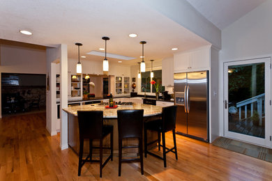Kitchen - traditional kitchen idea