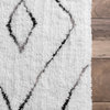 nuLOOM Hand Tufted Beaulah Shag Contemporary Area Rug, White, 12'x15'