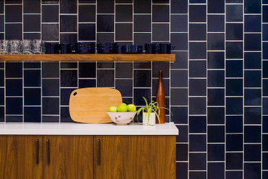Inspiration for a modern kitchen remodel in Sacramento