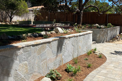 Inspiration for a modern landscaping in San Diego.
